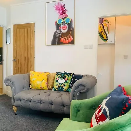 Funky 2 Bedroom Apartment In Town Centre Hastings Exterior photo